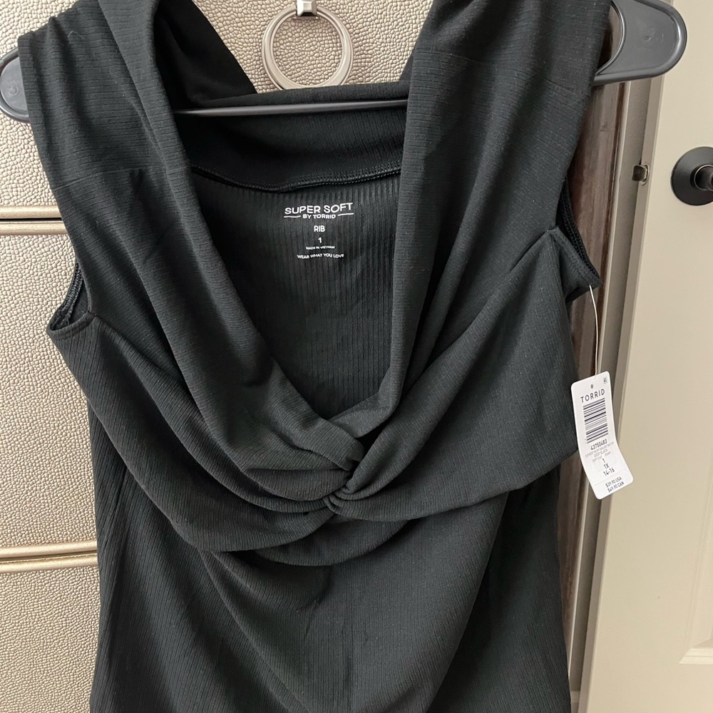 Torrid Deep Black Twist Top